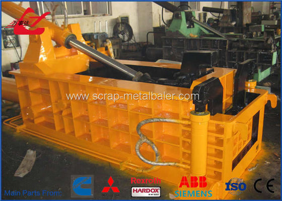 Αγορά 18.5kW Τύπος πρεσών παλιοσίδερου για τα δοχεία κασσίτερου αργιλίου απορρίματος 600 X 240mm online manufacture