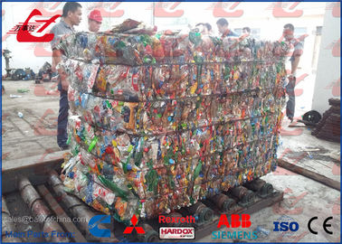 Να συσκευάσει μπουκαλιών της PET αποβλήτων πρεσών 125 τόνου οριζόντια μηχανή για τα πλαστικά μπουκάλια και τα χαρτοκιβώτια