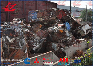 Μηχανή πρεσών μετάλλων συμπιεστών αυτοκινήτων οχημάτων αποβλήτων, ισχυρή πρέσα Y83-250UA αυτοκινήτων απορρίματος