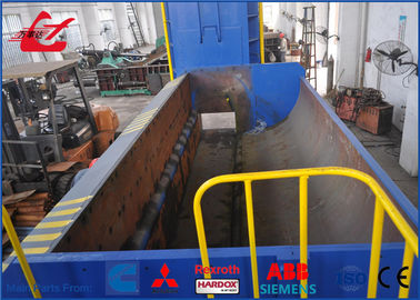 Υδραυλική πρέσα Y83Q-6300C κουράς για τους οργανισμούς αυτοκινήτων αποβλήτων που συσκευάζουν το εργοστάσιο χάλυβα κουράς