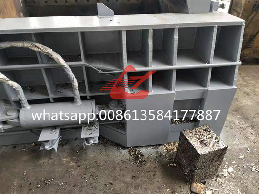 Μηχανή συσκευασίας υδραυλικών απορριμμάτων μετάλλου 200 τόνων με έλεγχο PLC